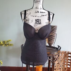 CURVY KATE TANKINI SIZE 36H IN BLACK AND NUDE